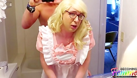 Hawt sweetheart is ready for the first time snif