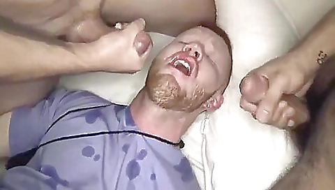 Two horny sluts get to suck their pussies